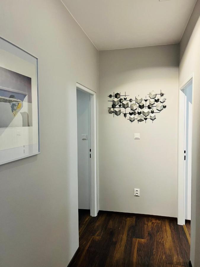 Timeless Old Centre With 2 Bathrooms And Balcony Apartmán Bratislava